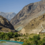 One-day Tajikistan tour — explore ancient cities, oriental markets and heritage crafts in Khujand and Istaravshan Однодневный тур в Таджикистан — исследование древних городов, восточных рынков и традиционных ремёсел в Худжанде и Истаравшане