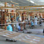 Cultural trip to Ferghana Valley — explore Margilan silk workshops, Rishtan ceramics and vibrant local markets Культурное путешествие в Ферганскую долину — знакомство с шелковыми мастерскими Маргилана, керамикой Риштана и яркими местными рынками