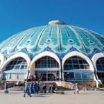 Chorsu Bazaar in Tashkent — guided city tour with oriental spices, local food and traditional Silk Road marketplace experience Базар Чорсу в Ташкенте — экскурсия по городу с восточными специями, национальной кухней и атмосферой традиционного рынка Шёлкового пути