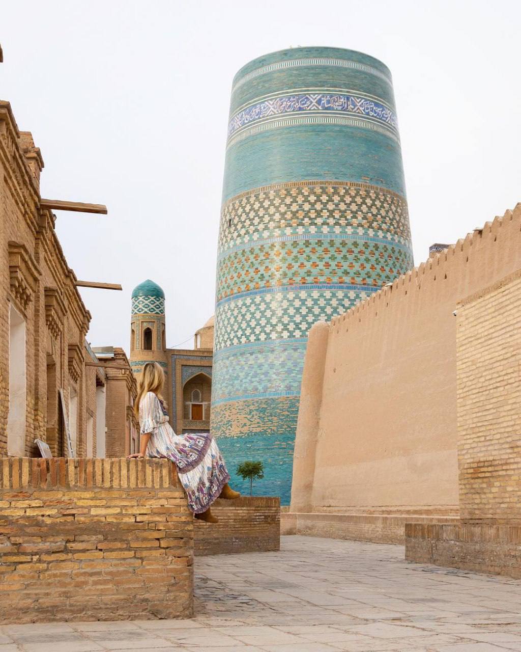 Kalta-Minor minaret, Khiva — AroundCA 3-day tour