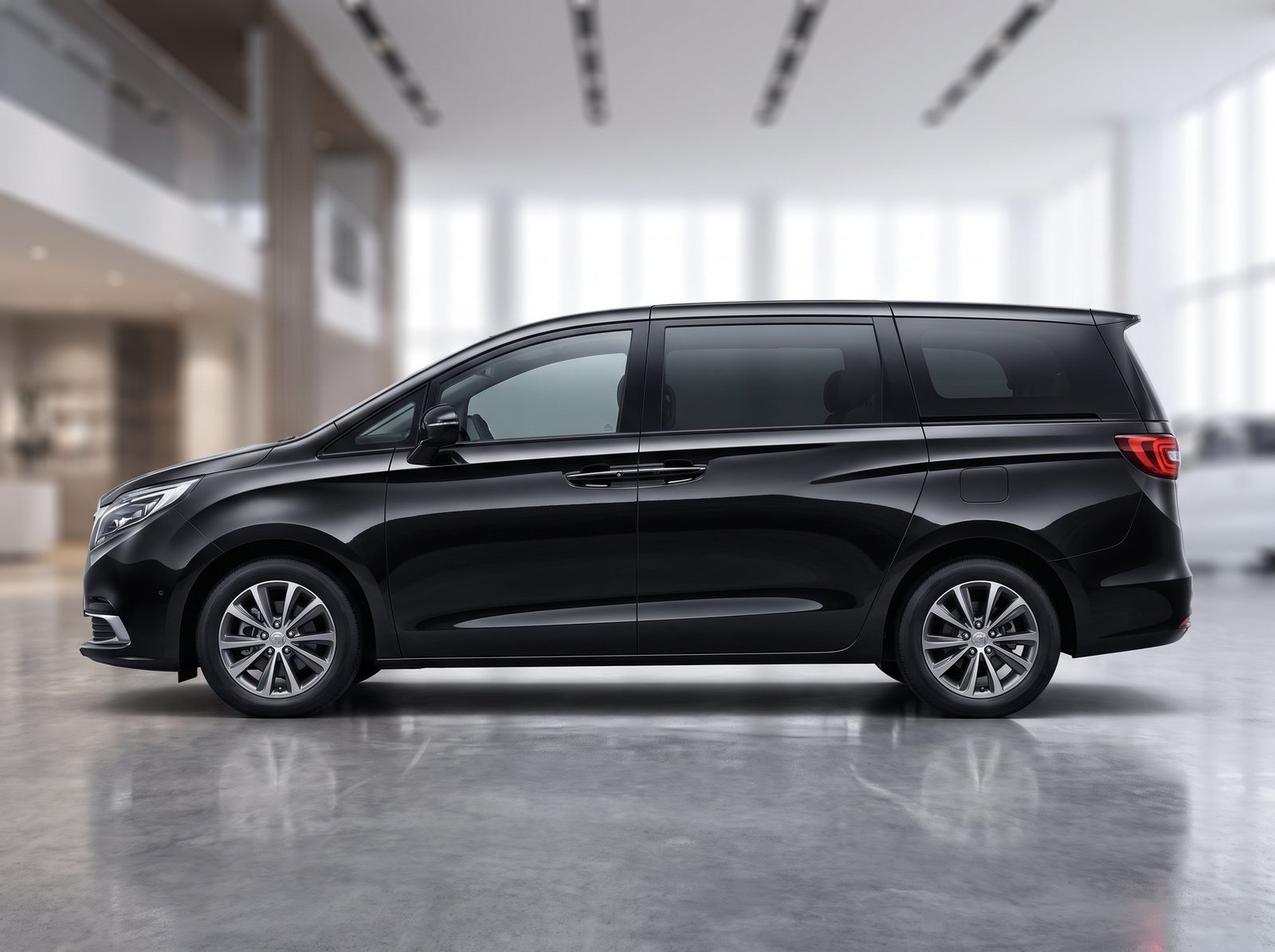 Airport/Station Transfer — Minivan (Tashkent)