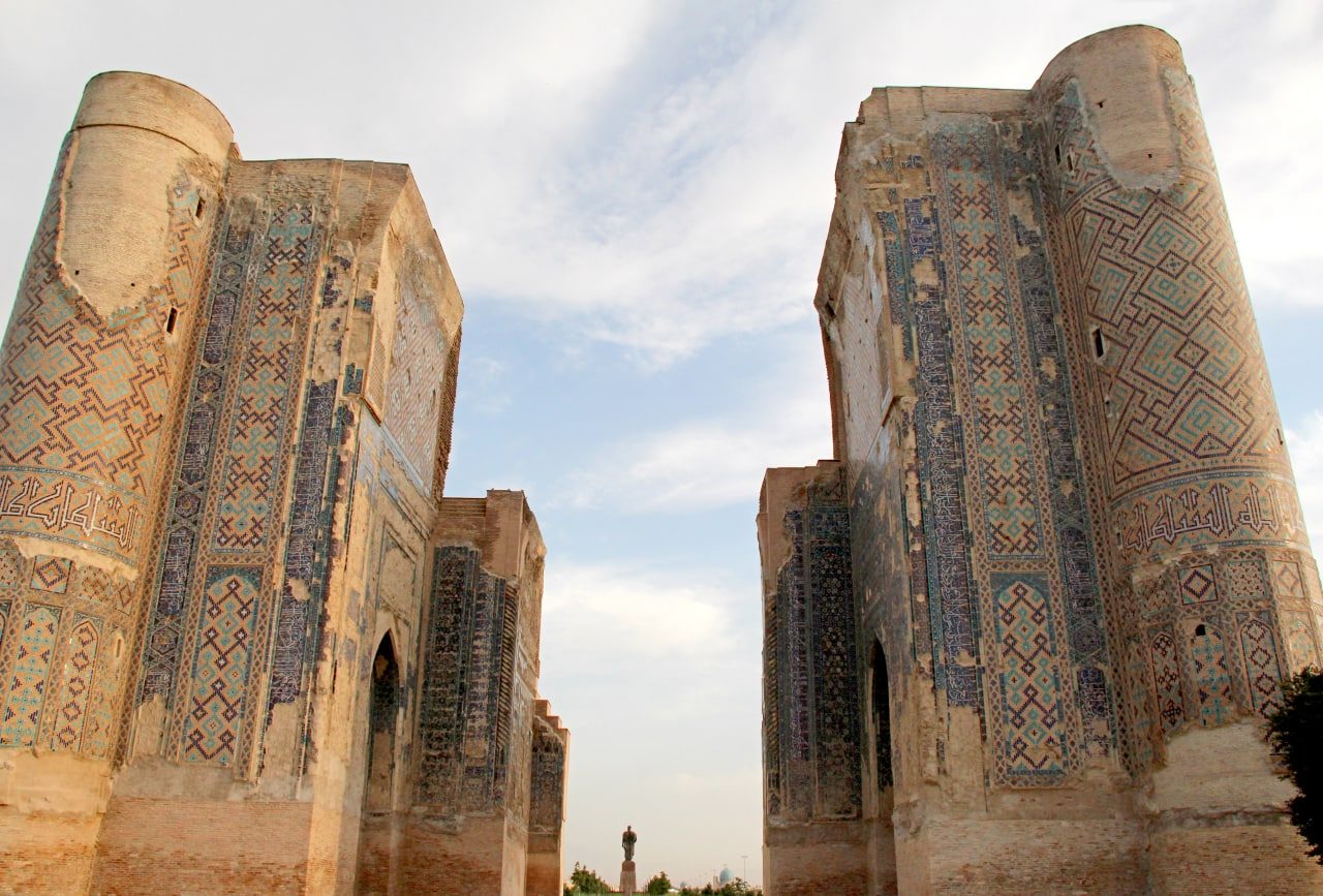 Ak-Saray