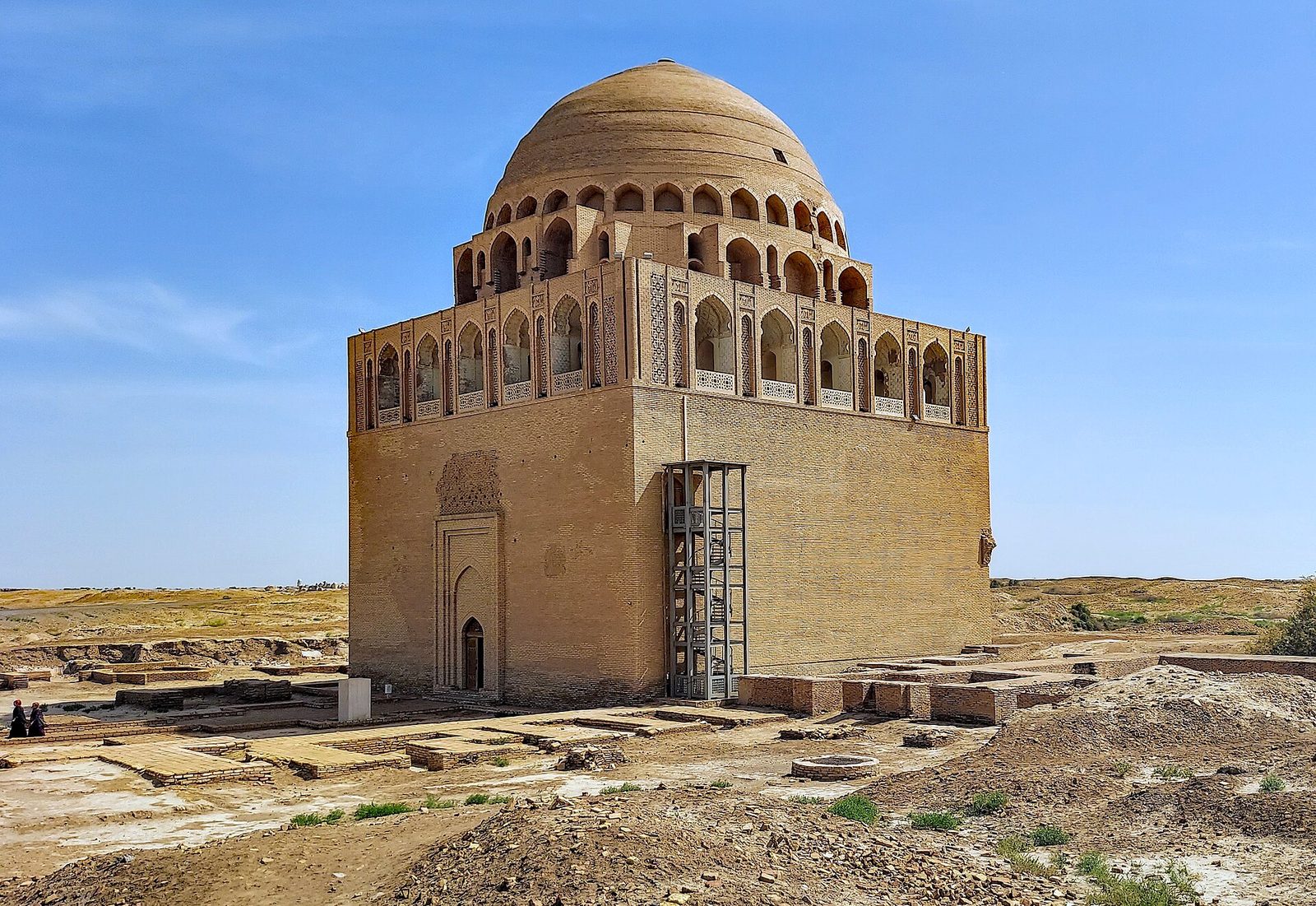 Merv, Darvaza and Khiva: Turkmenistan and Uzbekistan — Private Tour, 10 Days