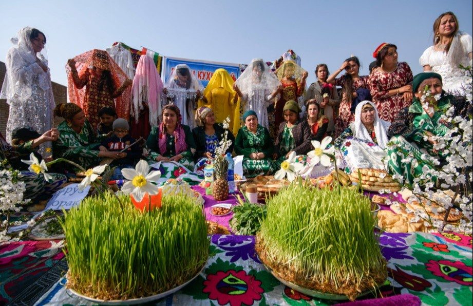 Sprouted wheat on a Navruz table