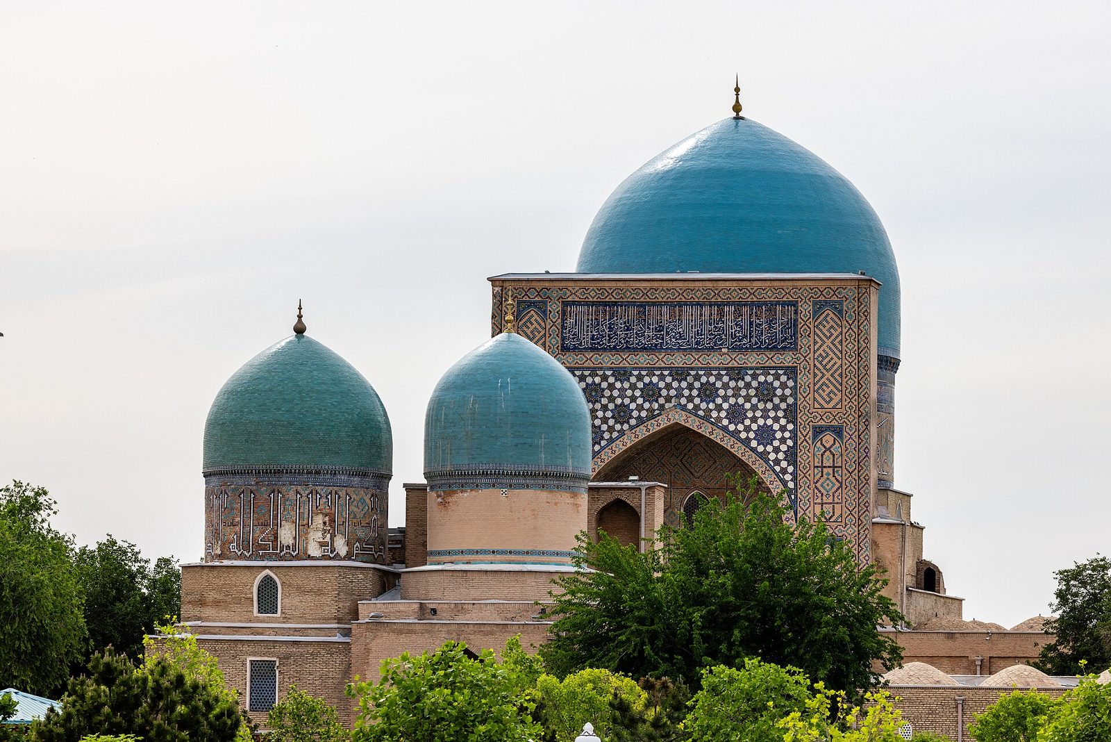Kok Gumbaz mosque (Dorut Tilavat)