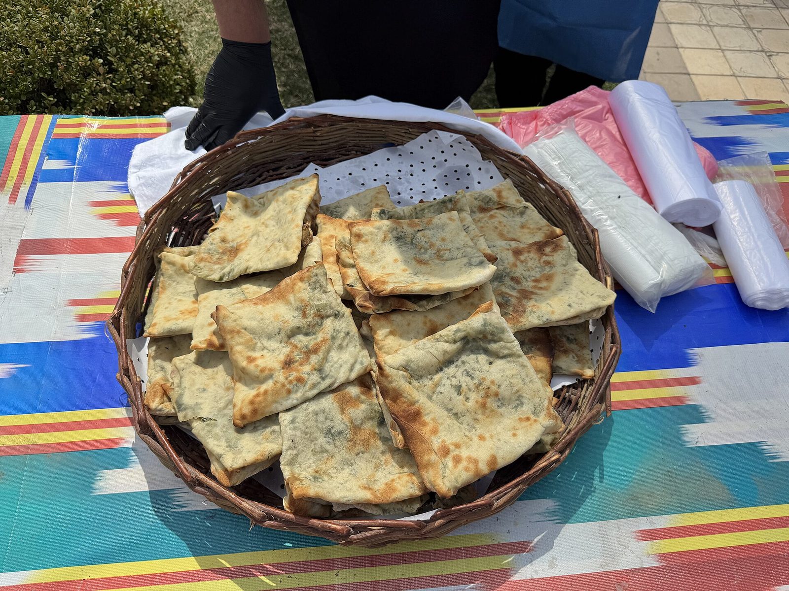 Ko’k somsa filled with spinach at the Navruz celebration, Tashkent