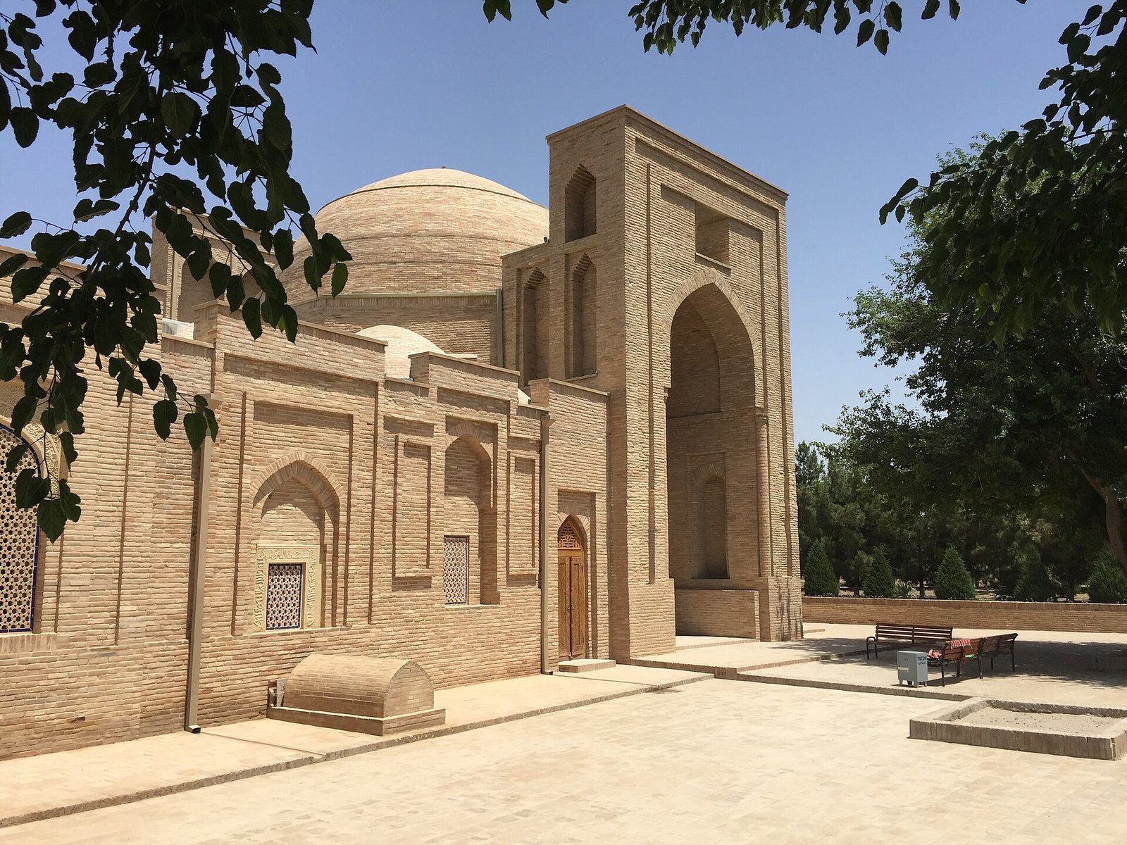 Al-Hakim at-Termezi complex
